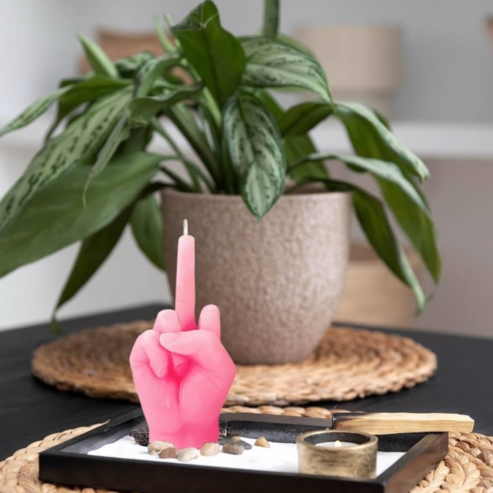 (1) Novelty Middle Finger Hand Candle - Picture 7 of 8